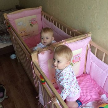 Солнечного настроения тем, кто ищет своих детей  - розовые девочки1.jpg