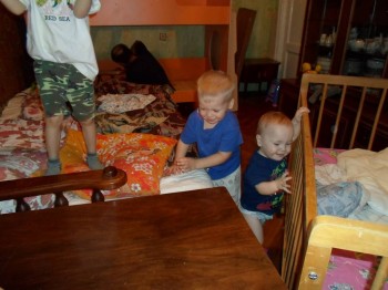 Солнечного настроения тем, кто ищет своих детей  - дома1.jpg