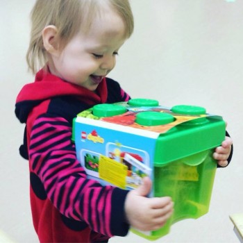 Подарки детям на НГ - qqN767xInd4.jpg