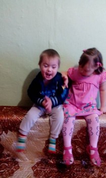 Солнечного настроения тем, кто ищет своих детей  - Валера и Вика.jpg