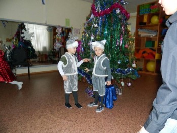 Солнечного настроения тем, кто ищет своих детей  - елка1.jpg