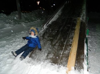 Солнечного настроения тем, кто ищет своих детей  - горка1.jpg