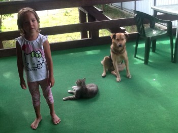 Вероника на веранде