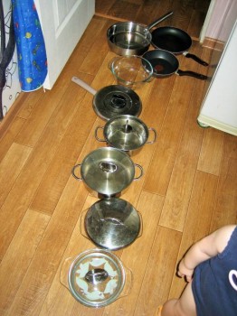 пока мама готовила...