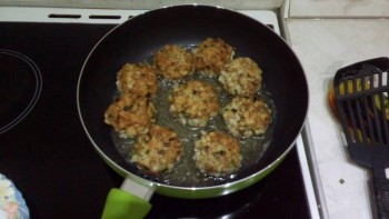 11. До золотистого цвета