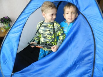 Солнечного настроения тем, кто ищет своих детей  - палатка.jpg